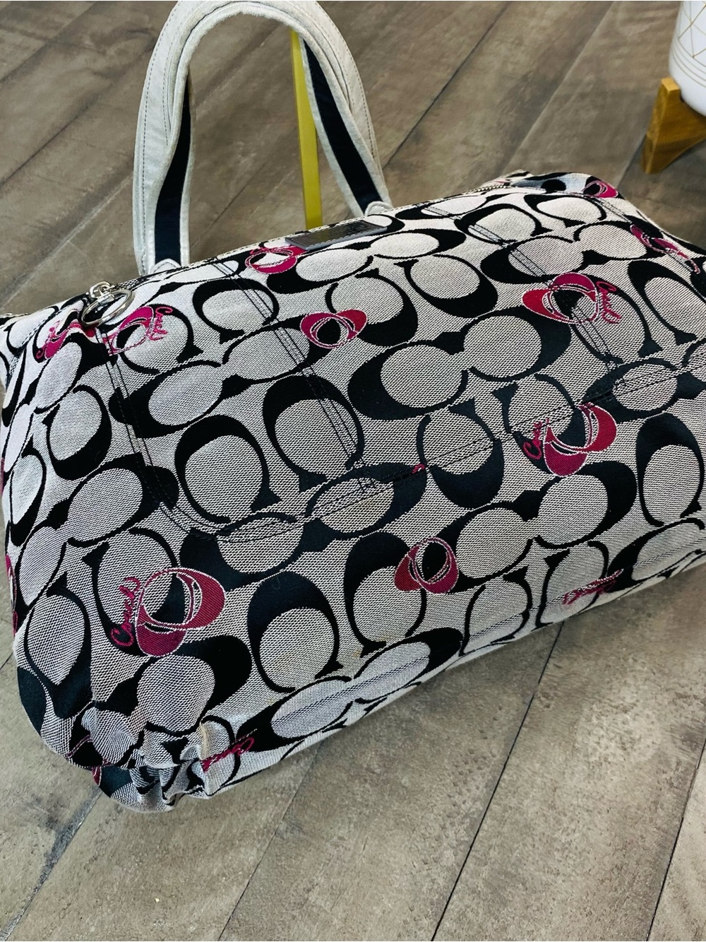 Coach Poppy (2011) Pop Signature Poppy Heart Glam Tote BAG Black Gray Wine 18711 - Picture 9 of 13